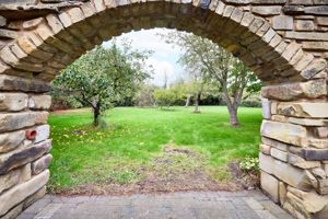 Photo 37- click for photo gallery